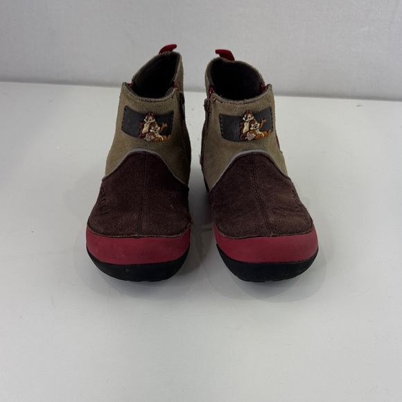 Crocs Boys Dawson Suede Boots - Red and Brown - Picture 3 of 16